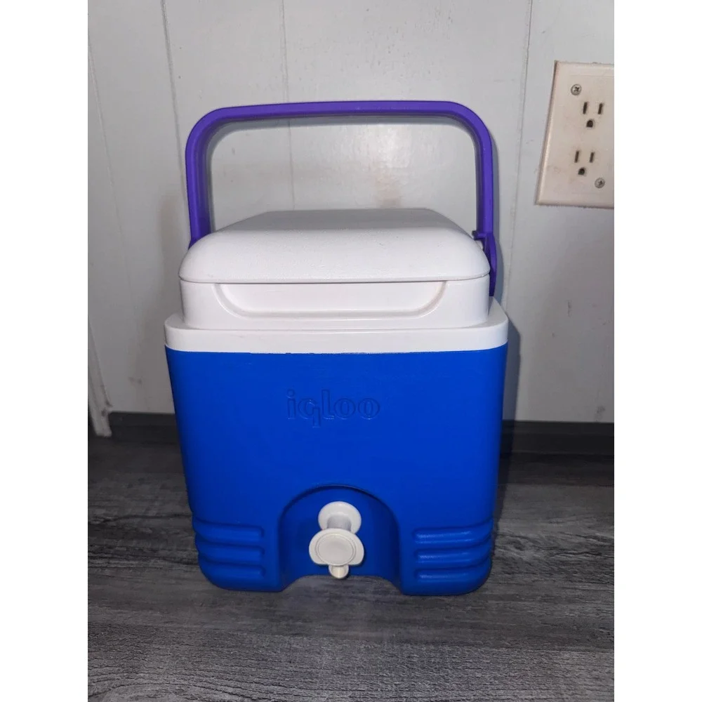 Vintage Igloo Water Jug Cooler Blue White Purple Handle Spigot Made in USA